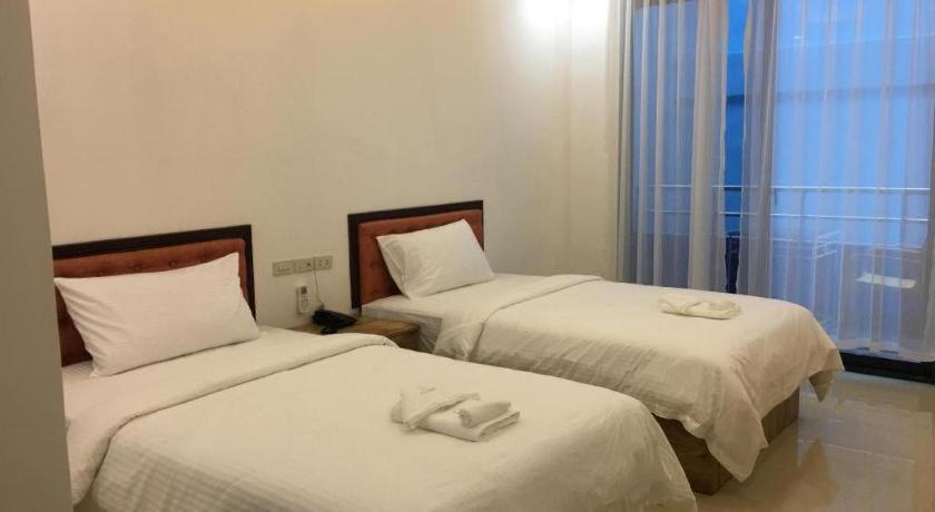 Hotel Primera Zamboanga Extérieur photo
