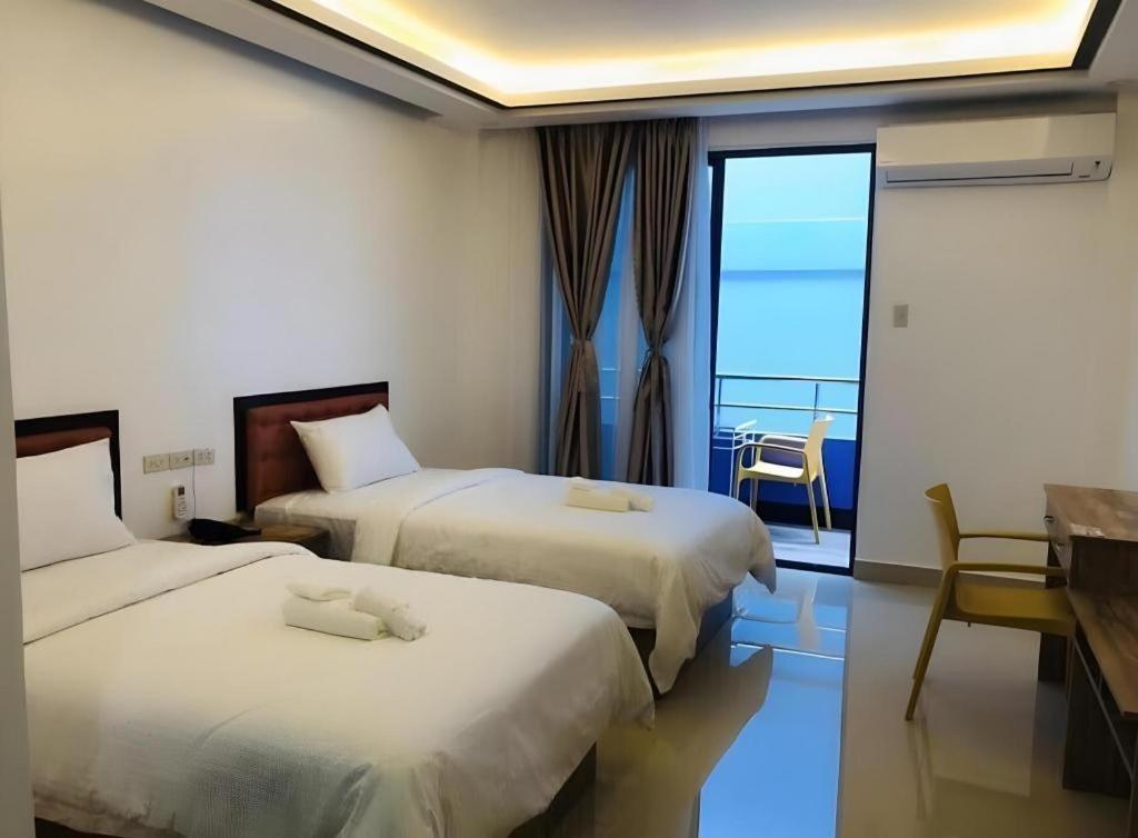 Hotel Primera Zamboanga Extérieur photo