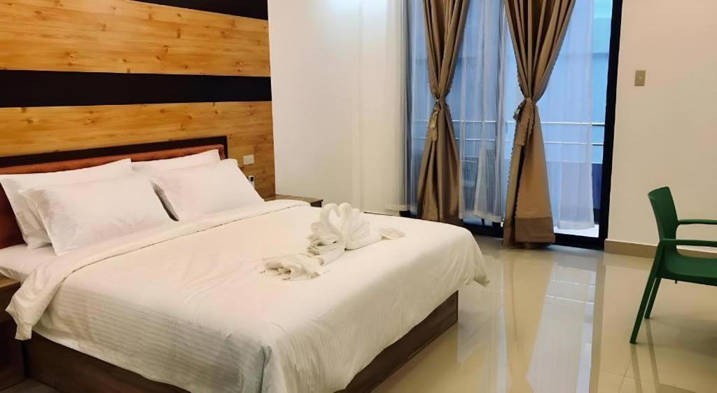 Hotel Primera Zamboanga Extérieur photo